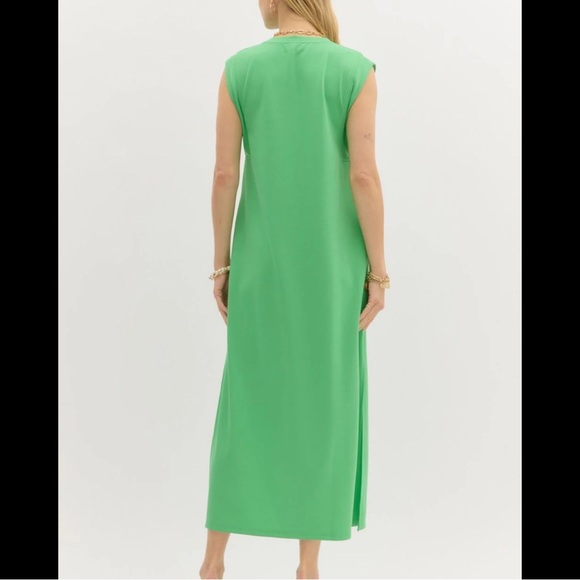 Chic NWTs Kelly Green Sleeveless Maxi Dress with Pockets Stretchy Comfy Small - Picture 5 of 8